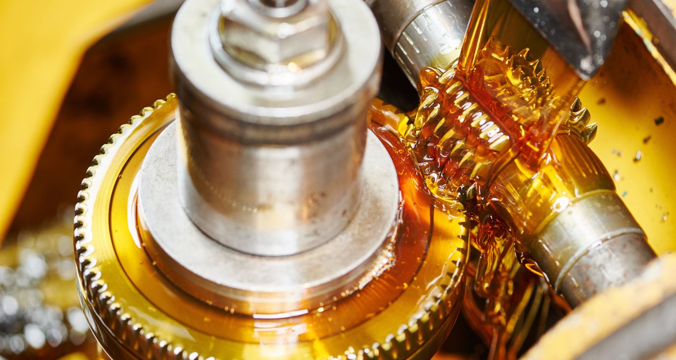 Conoce los tipos de lubricantes para maquinaria pesada